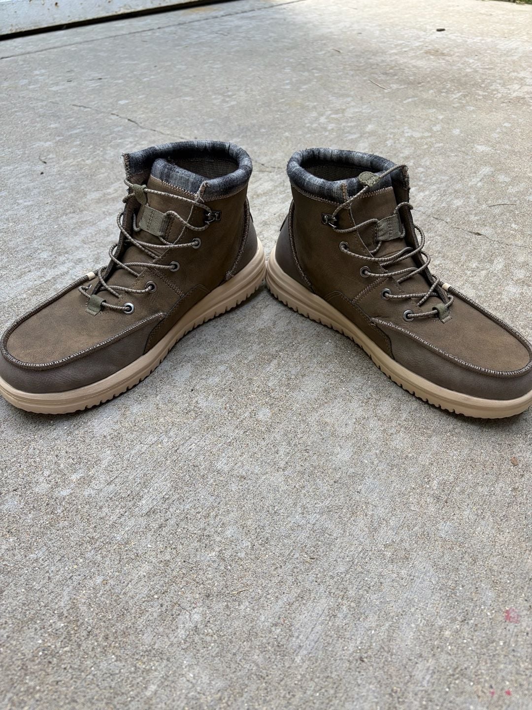 Hey Dude Men's Bradley Classic Boot Walnut Plaid Lined Chukka Boots 3