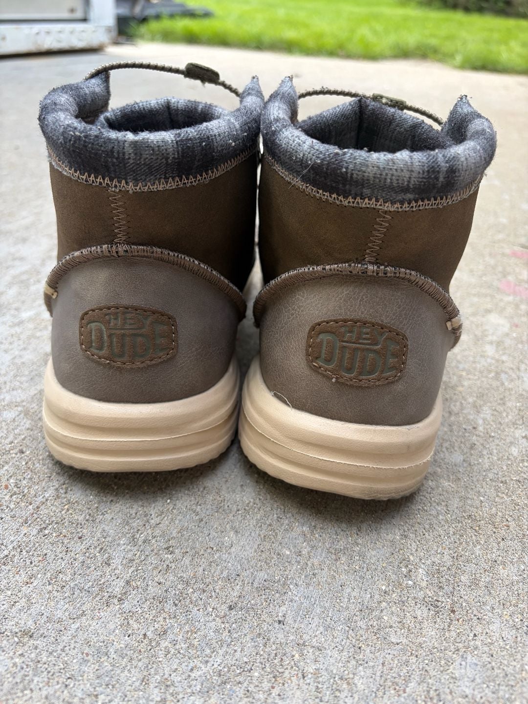 Hey Dude Men's Bradley Classic Boot Walnut Plaid Lined Chukka Boots 5