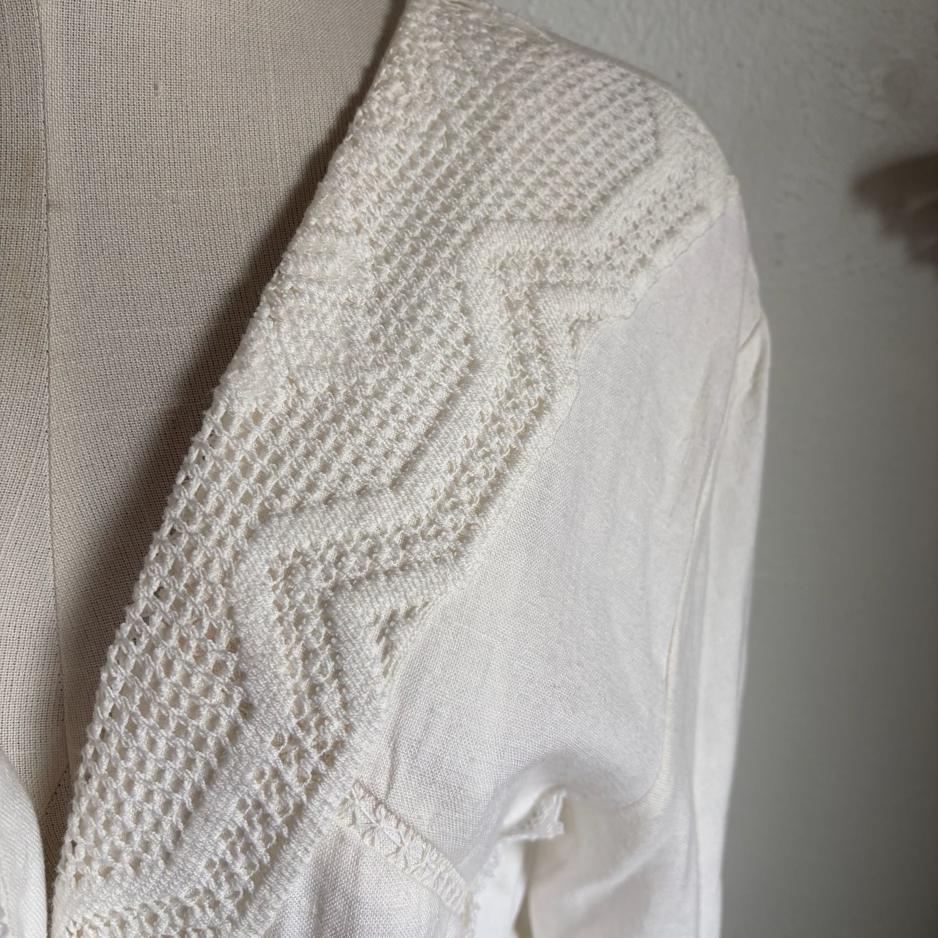 Vintage Melrose Cardigan with Crochet Lace and Embroidery XL 7