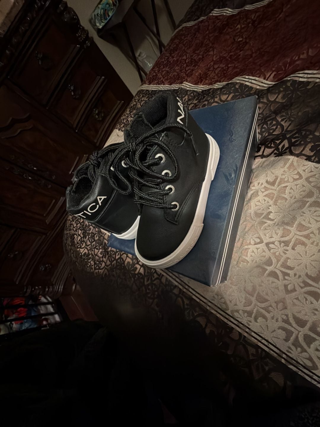 Product thumbnail 3