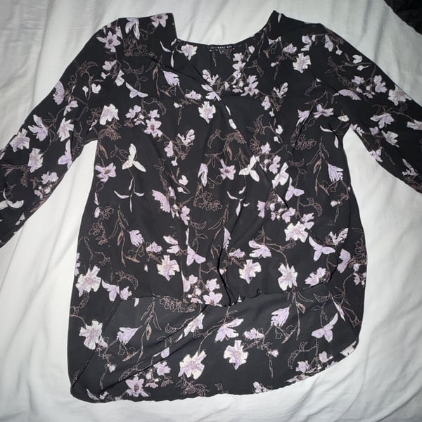 West Kei Alexa Surplice V-Neck Black Purple Floral Blouse