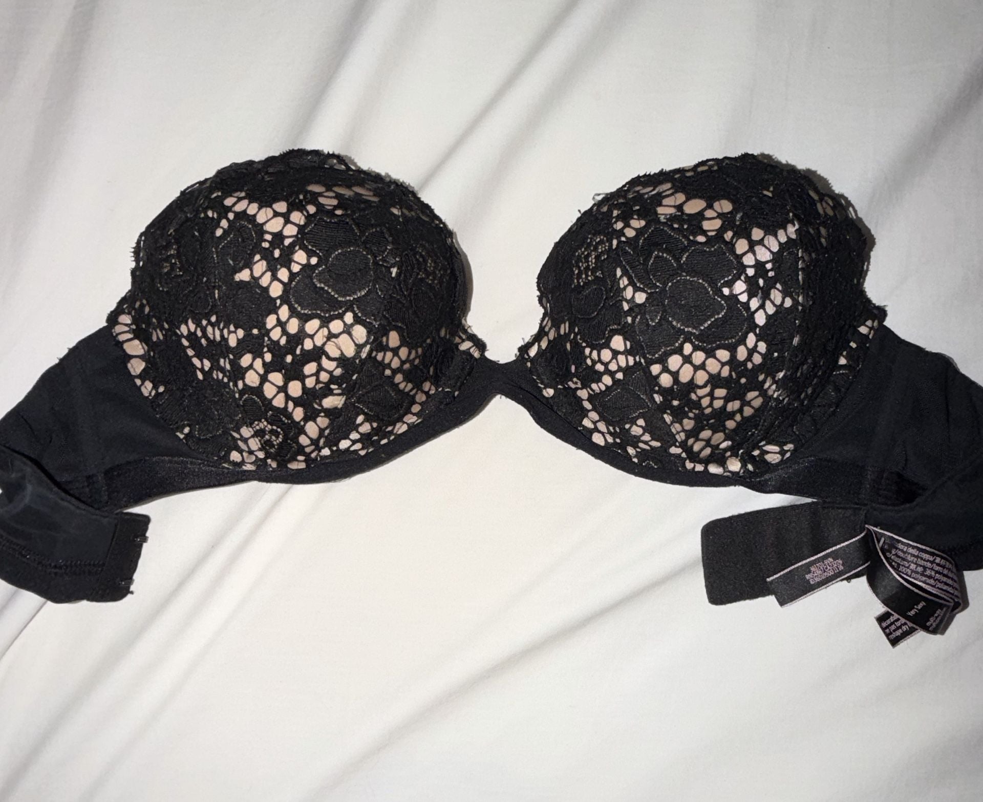 Victoria's Secret Very Sexy Black Lace Stapless Push-Up Bra Size 32C 2