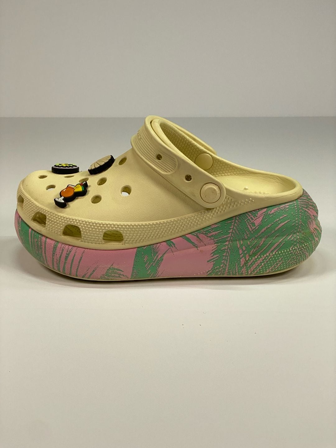 Crocs Classic Crush Clog Platform Sandals Pink and Green Palm Leaf Graphic 9