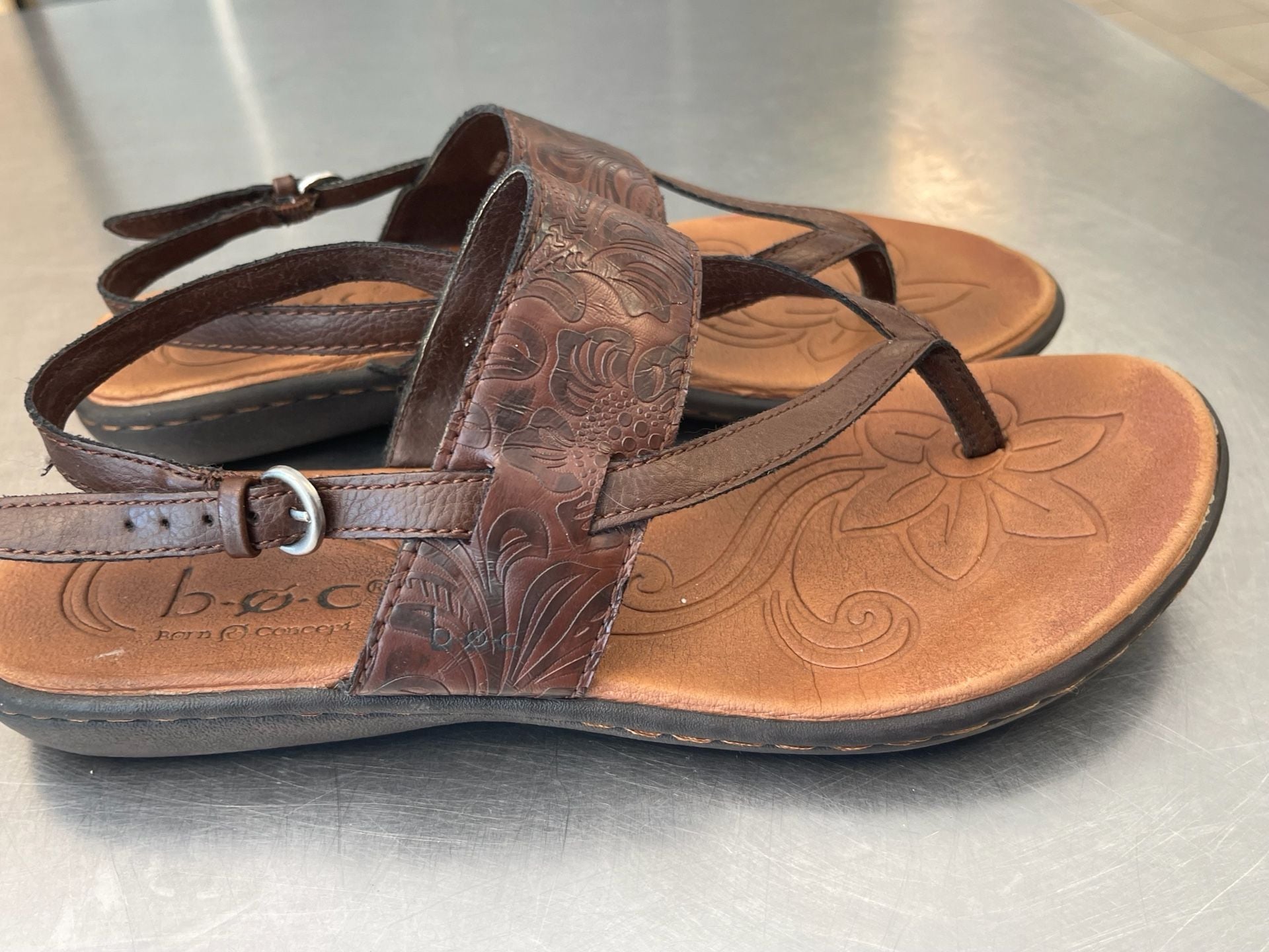 BOC Born Concept Sandals Womens 8M Slingback Brown Strappy 3