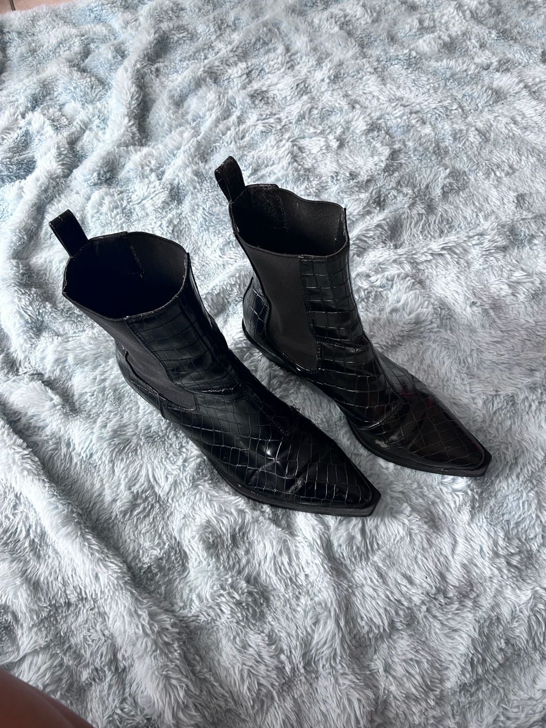 Black Crocodile Embossed Pointed Toe Chelsea Cowboy Ankle Boots with Block Heel 2