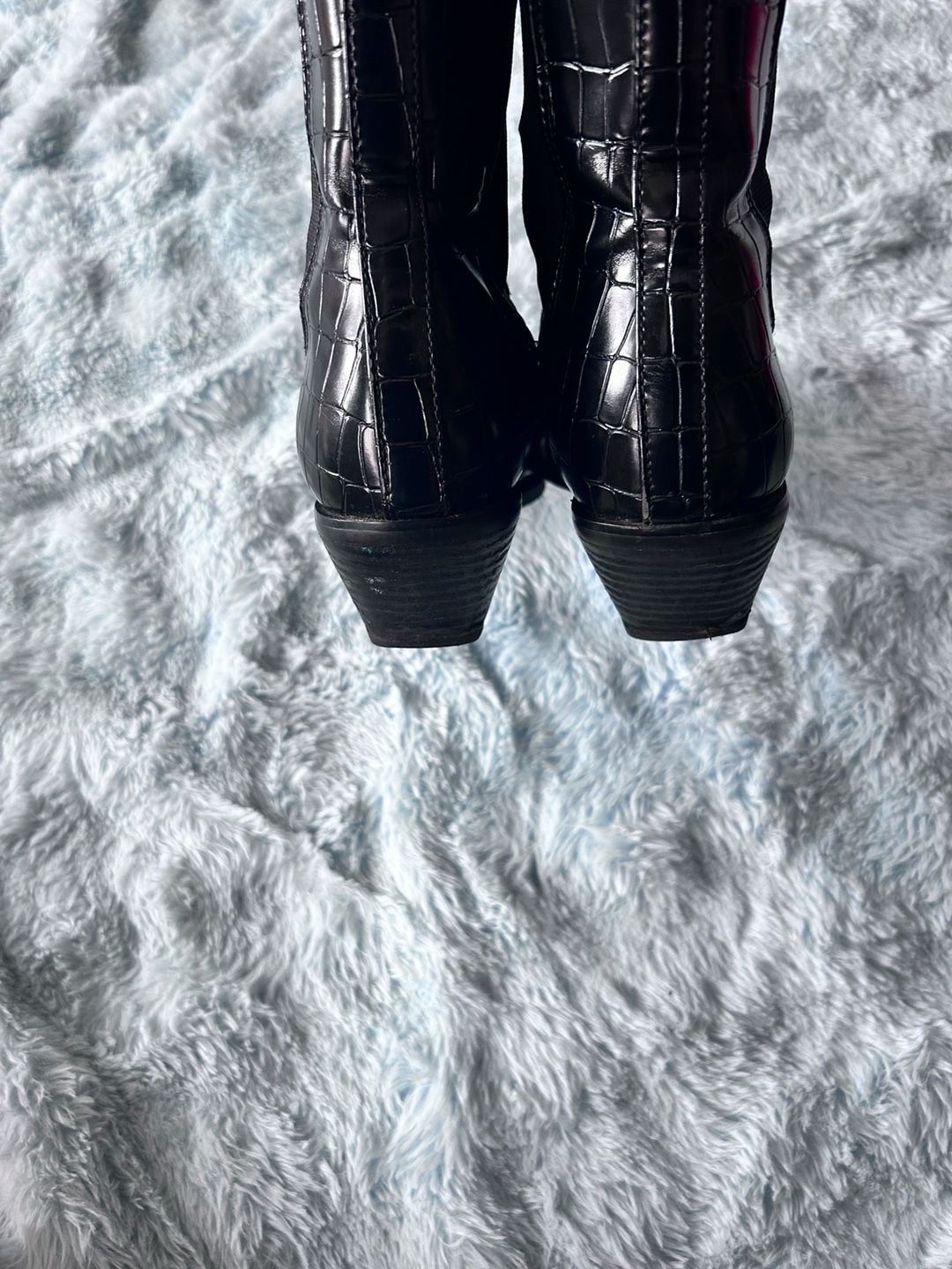 Black Crocodile Embossed Pointed Toe Chelsea Cowboy Ankle Boots with Block Heel 4