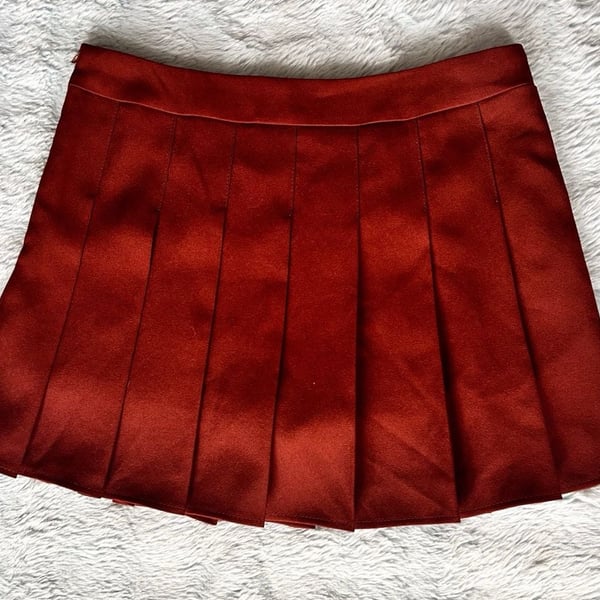 American Apparel Tennis Pleated Mini Skirt Maroon Wine Red Built-In Shorts