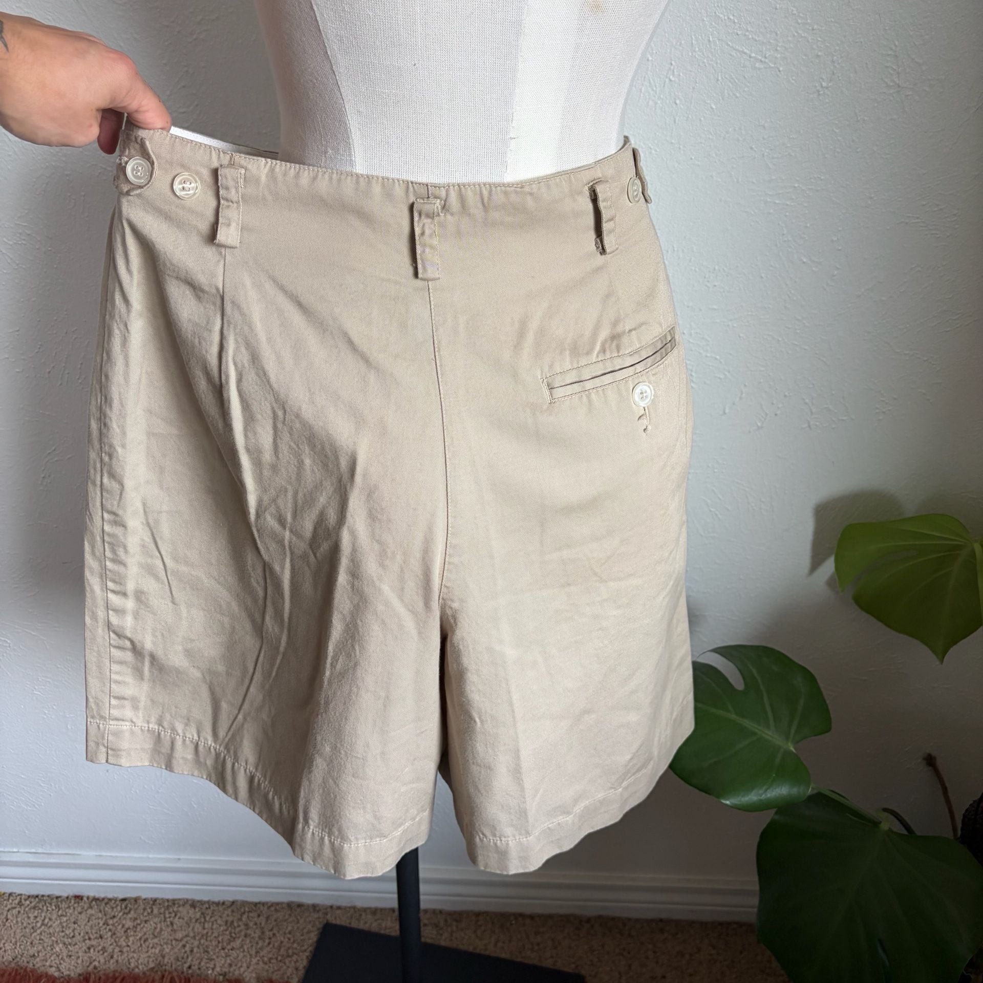 Lizsport Vintage High Waisted Pleated Shorts Tan Size 12 4