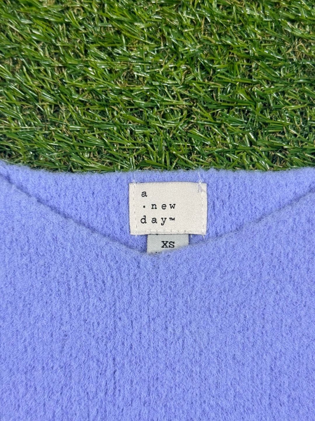 A New Day Women's Pastel Purple Fuzzy Cropped Knit Sweater Tank Top Size XS 4