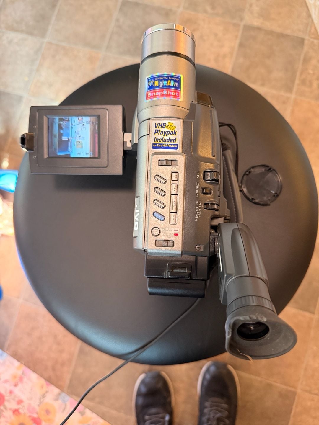 JVC GR-SXM330 Super VHS-C Camcorder 400x Digital Zoom 5