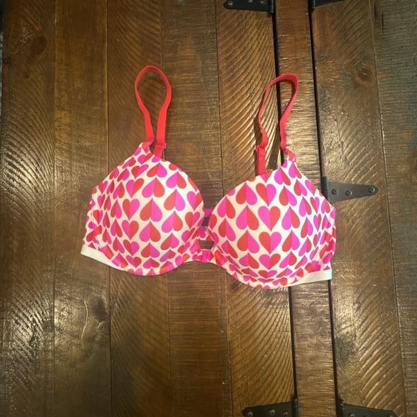 Victoria's Secret Push-Up Bra 34DD Front Closure 