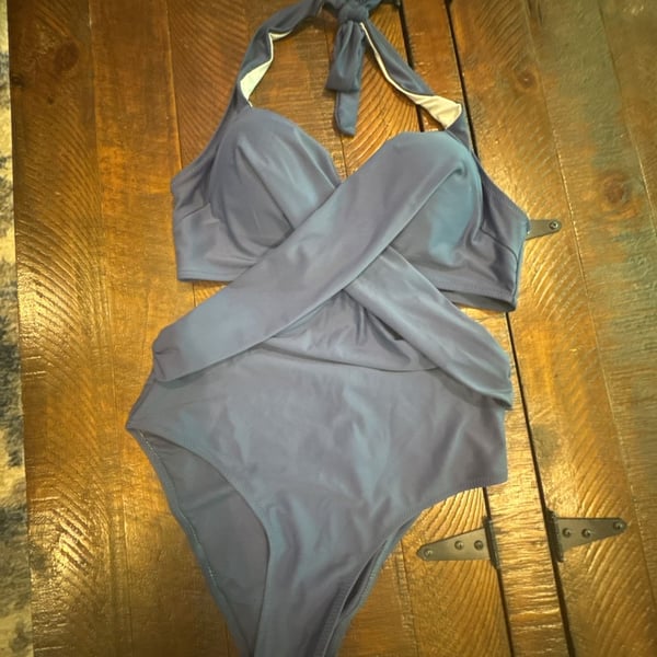 Cupshe Fashion Women's Soul Mates Cross at Front Halter 