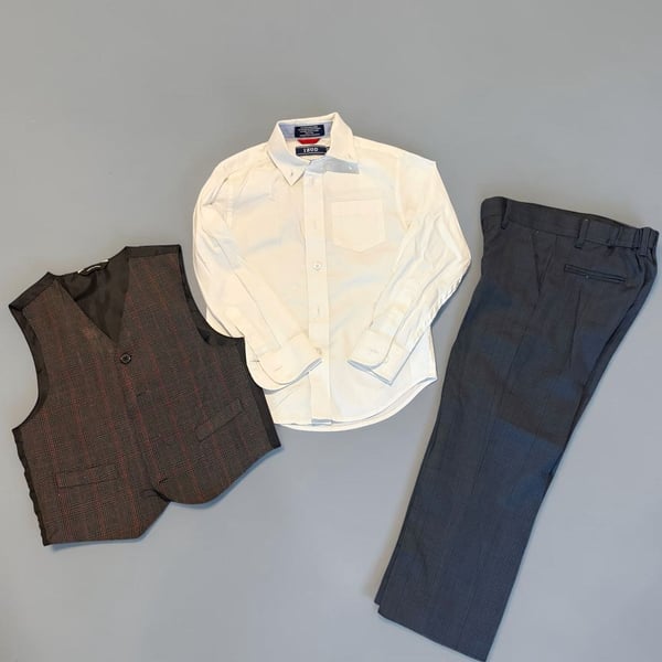 Class Club Gold Label Vest Pants Outfit Set and IZOD dress shirt Size XXS 4-5