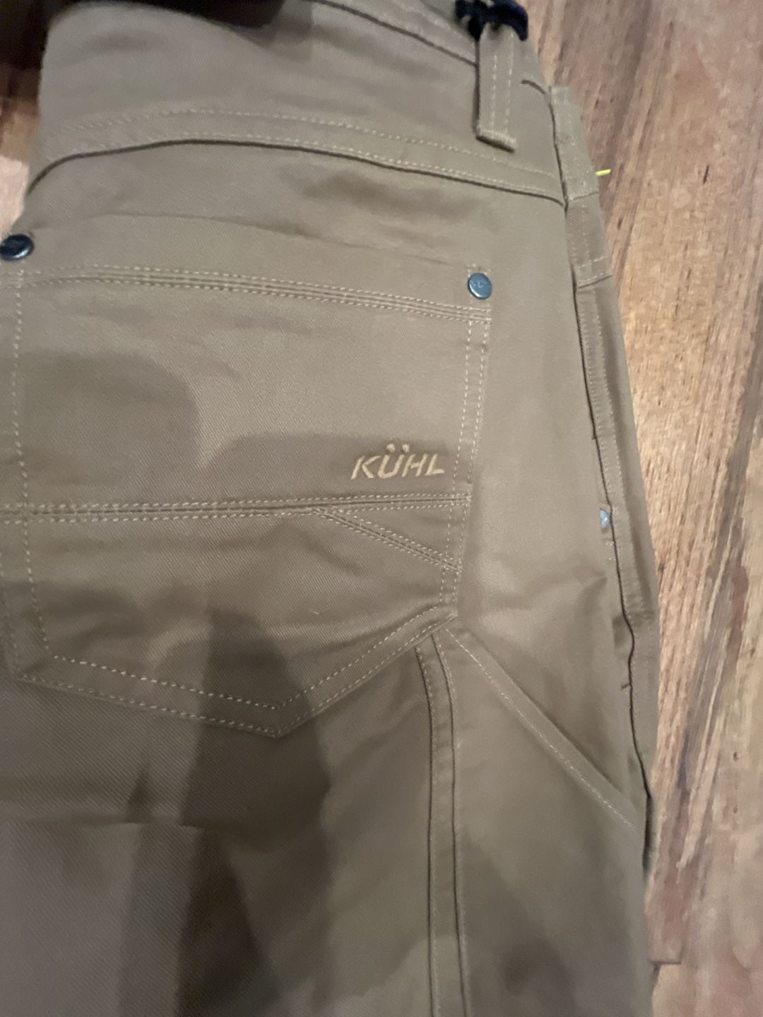 Kuhl W's Rydr Pant 32 inch Inseam Dark Khaki Size 2 Relaxed Fit 10