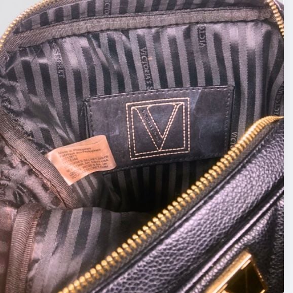 Victoria's Secret Black V-Quilted Top Zip Crossbody Bag 6