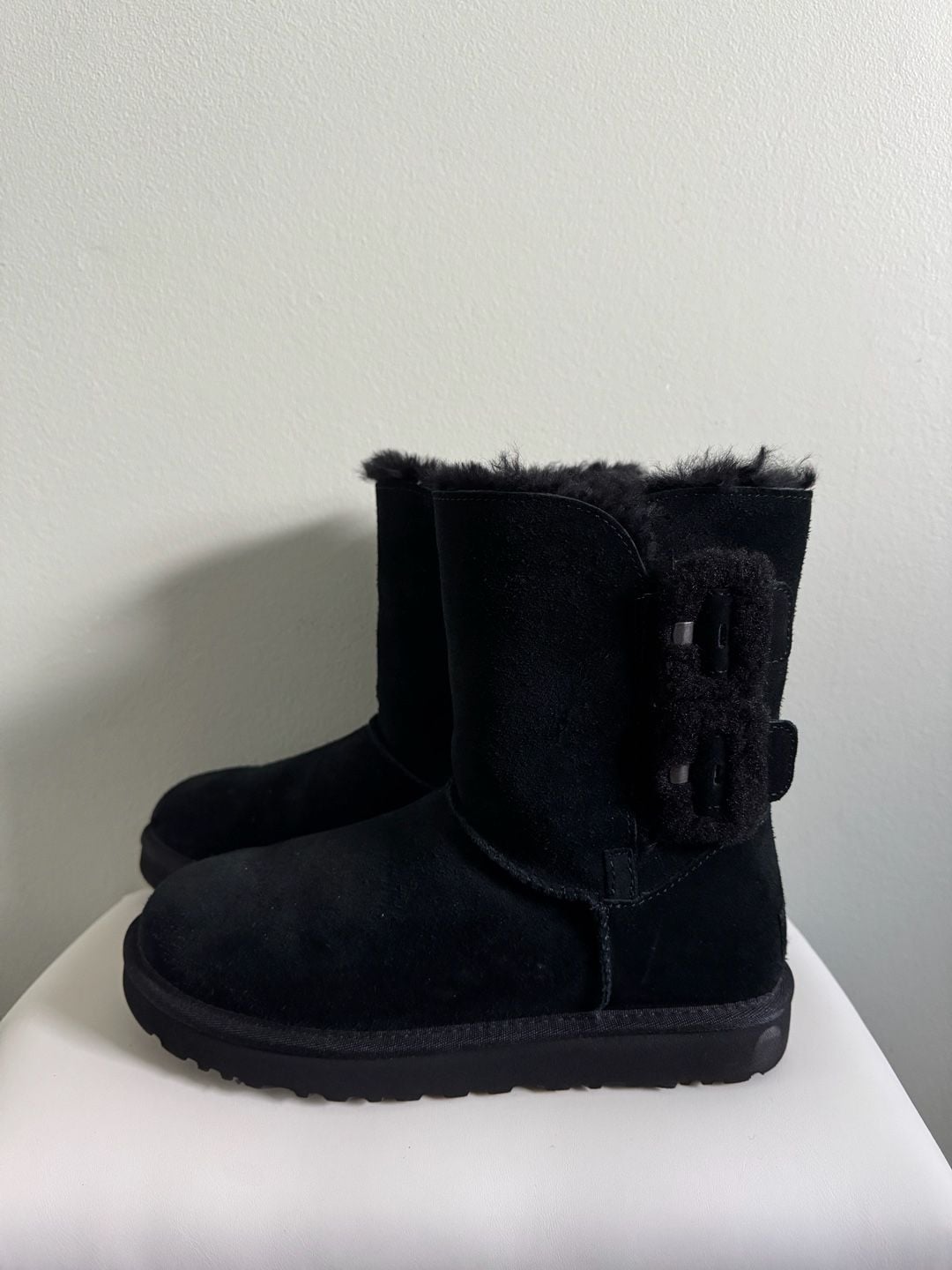 UGG Classic Mini Twist Bow Black Suede Fur Ankle Boots Size US 7 3