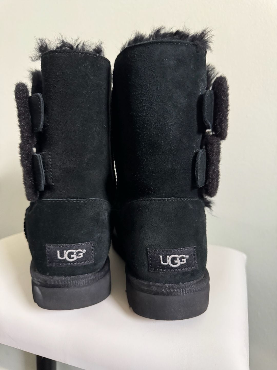 UGG Classic Mini Twist Bow Black Suede Fur Ankle Boots Size US 7 5