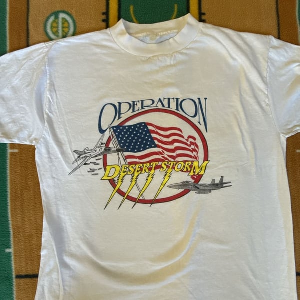 Vintage 1991 Operation Desert Storm Military Graphic T-Shirt White