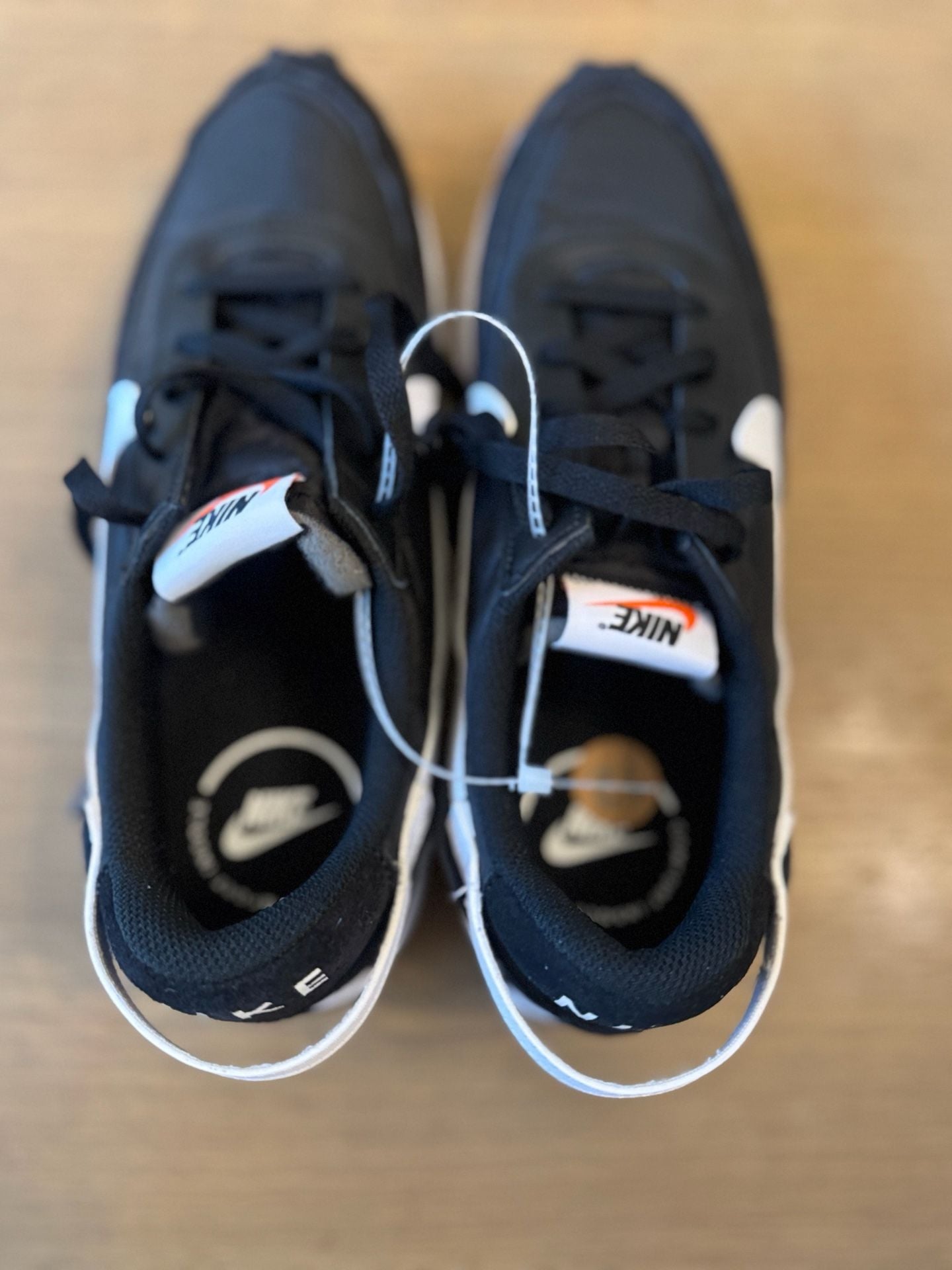 Nike Women’s Waffle Debut Black White Casual Sneakers 6