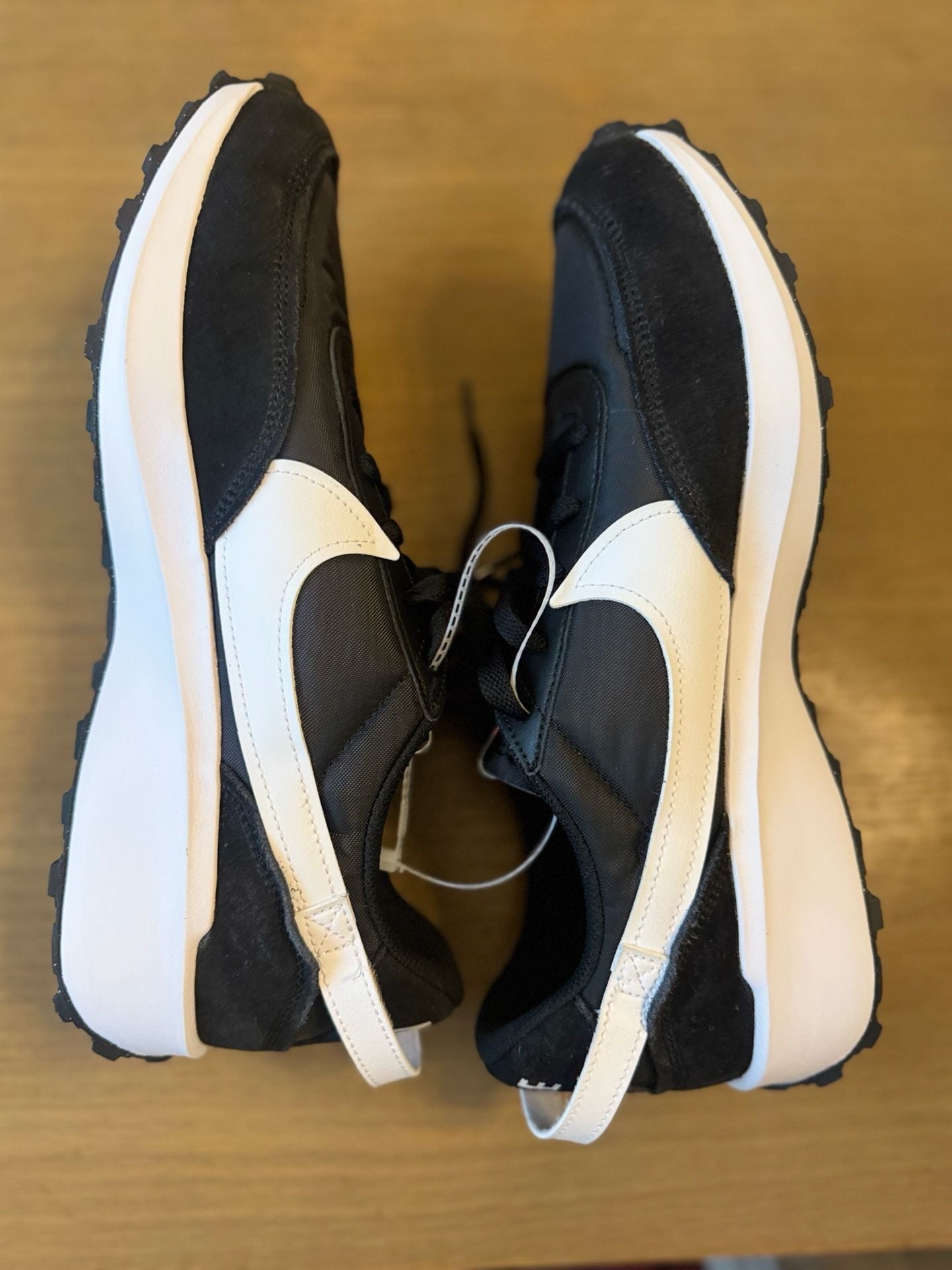 Nike Women’s Waffle Debut Black White Casual Sneakers 25