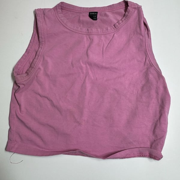 SHEIN Pink Solid Crew Neck Cropped Tank Top
