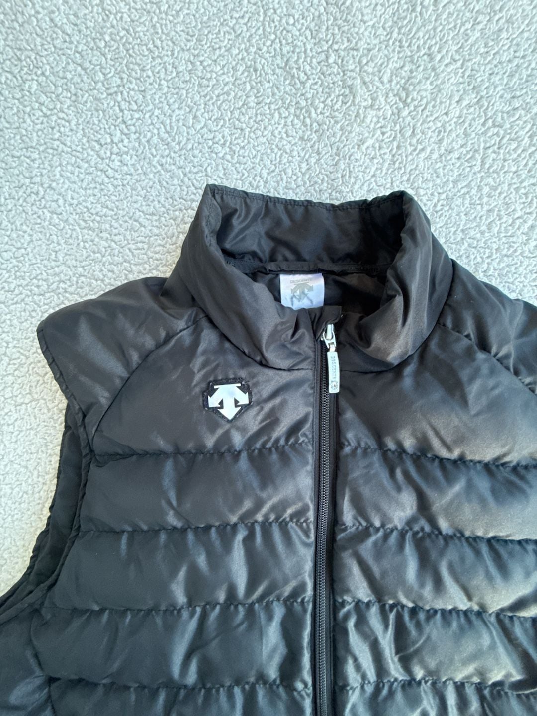 Descente Sarah Featherless 700 Fill DWR Insulated Vest Womens Size 8 US 3
