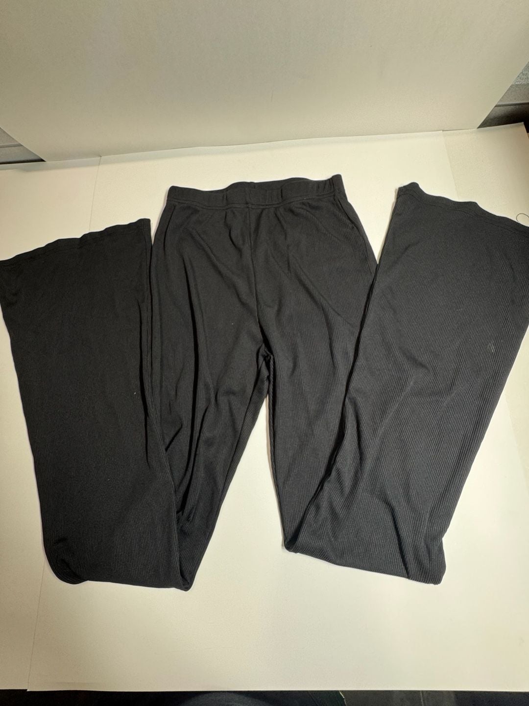 Women's Black Ribbed Knit Elastic Waist Flare Leg Pants 2