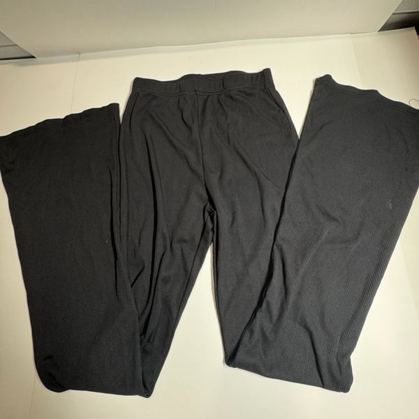 Women's Black Ribbed Knit Elastic Waist Flare Leg Pants