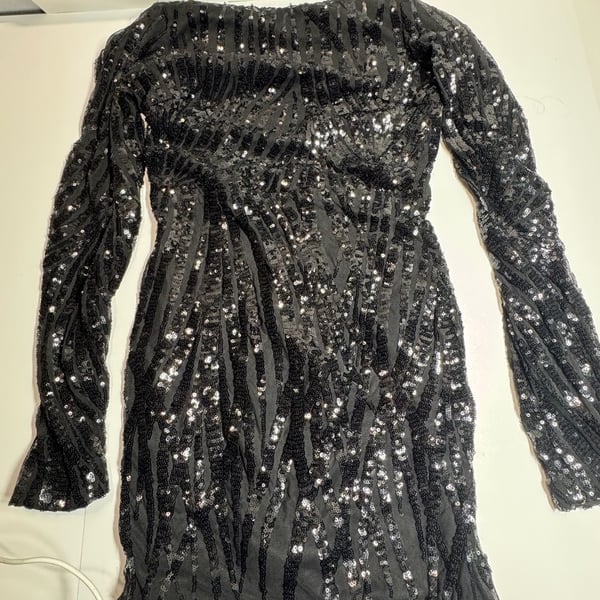 Black Long Sleeve Open Back Sequin Pattern Bodycon Mini Dress