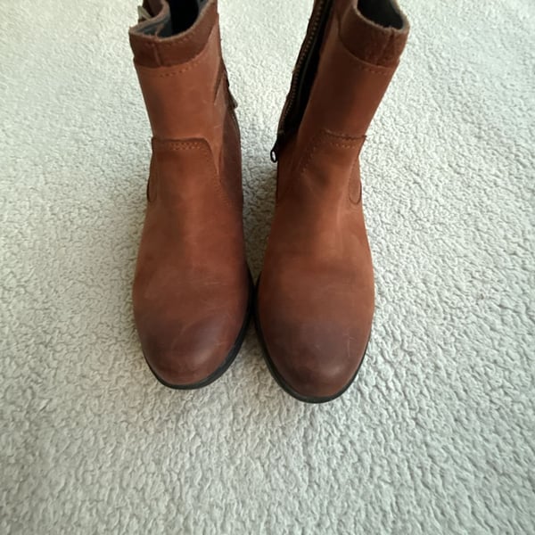 Sorel Women's Ankle Bootie Tobacco Nubuck 7.5 M