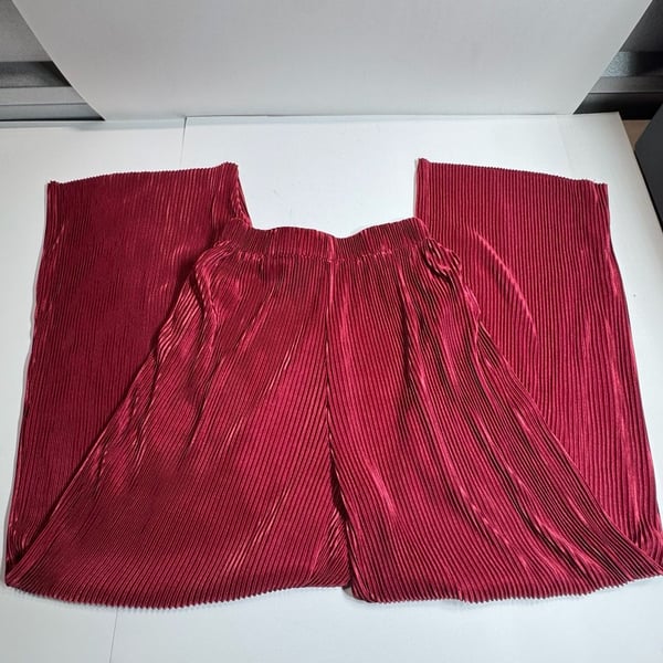 SHEIN Red Plisse Pleated Wide Leg Pants Size XS