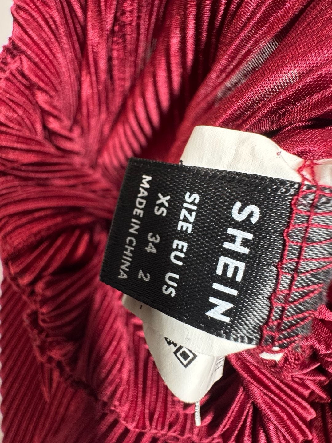 SHEIN Red Plisse Pleated Wide Leg Pants Size XS 3