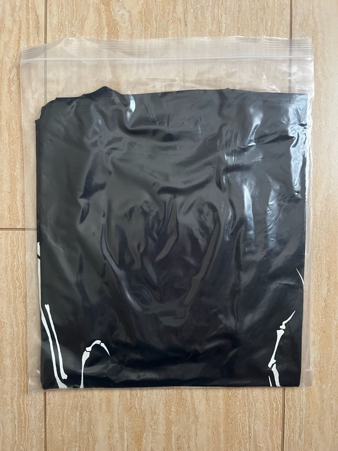 Revenge Bones Tee Black Medium 5