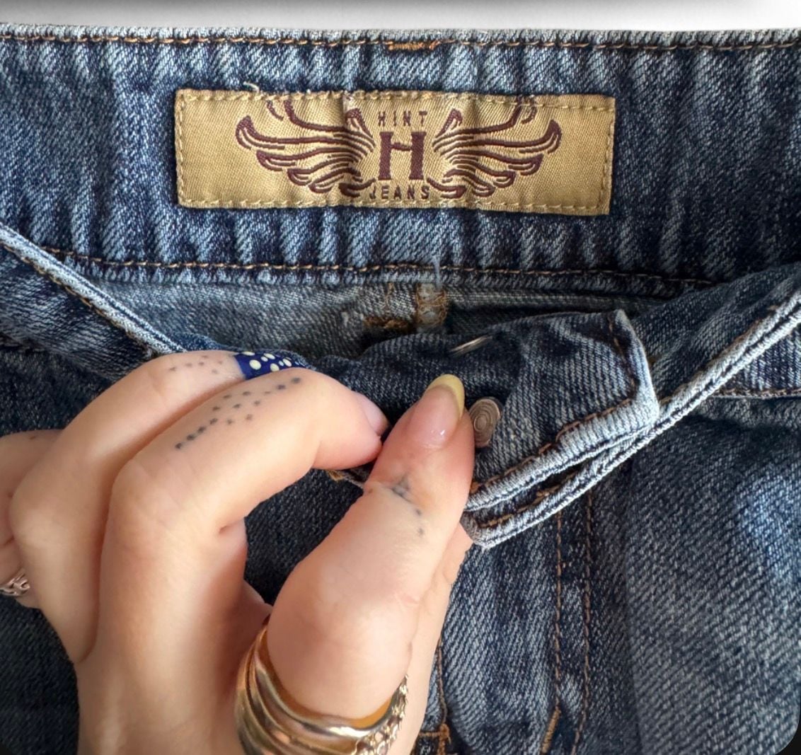 Hint H Jeans Vintage Y2K Low Rise Distressed Denim Mini Skirt Size 13 4