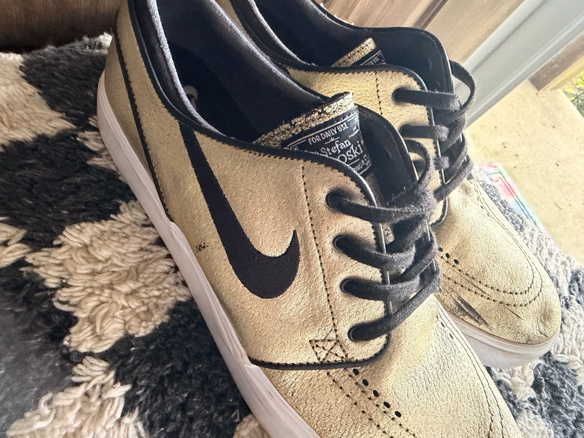Nike SB Zoom Stefan Janoski L Metallic Gold Black White Skate Shoes 4