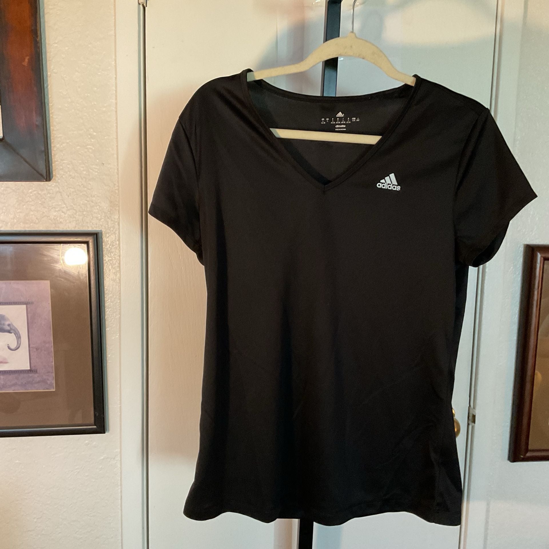 Adidas Climalite Women's Black V-Neck Athletic Short Sleeve T-Shirt Size L 4