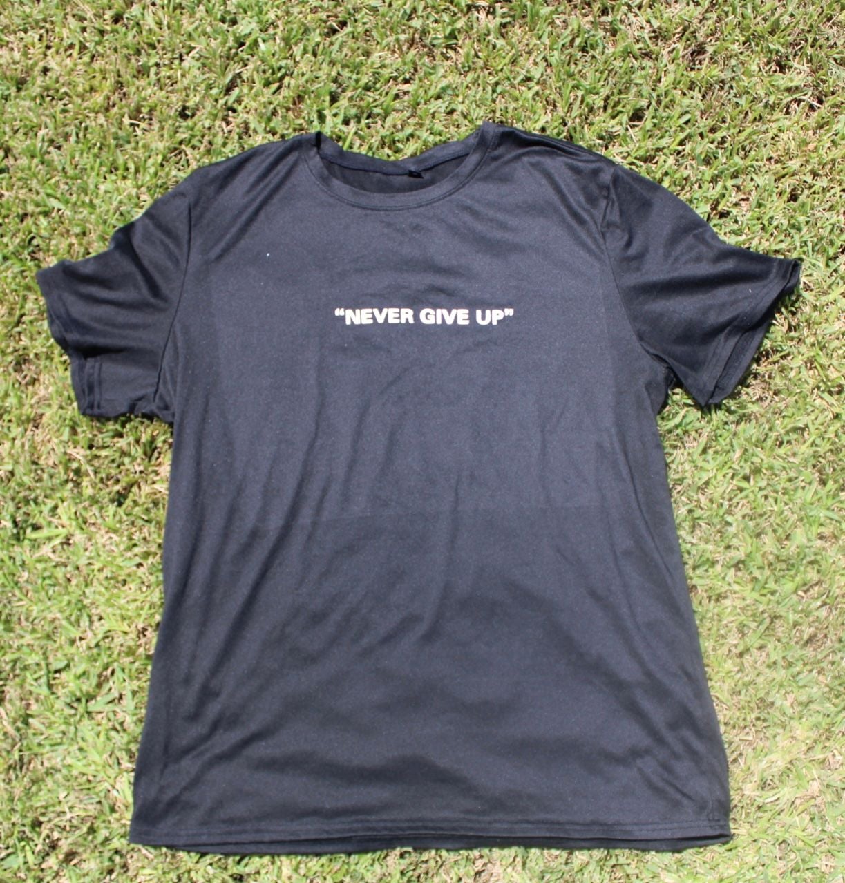 “Never Give Up”Graphic Print Black Short Sleeve T-Shirt Size XL 2