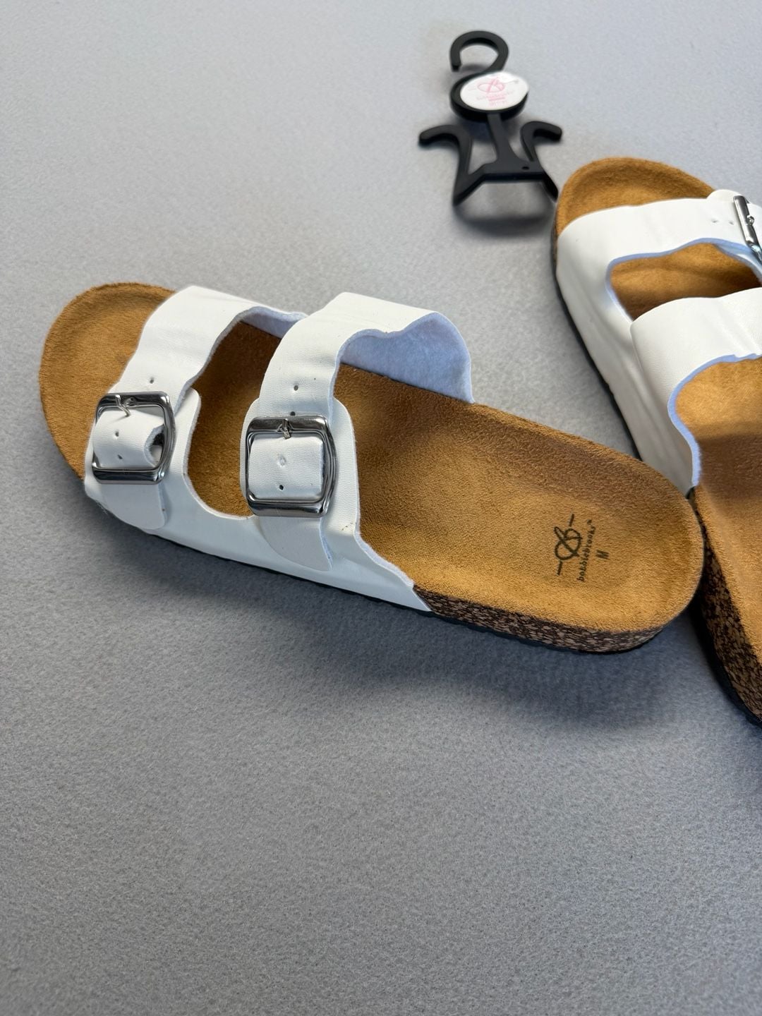 Bobbie Brooks Women's White Double Buckle Strap Sandals Size M 7/8 5