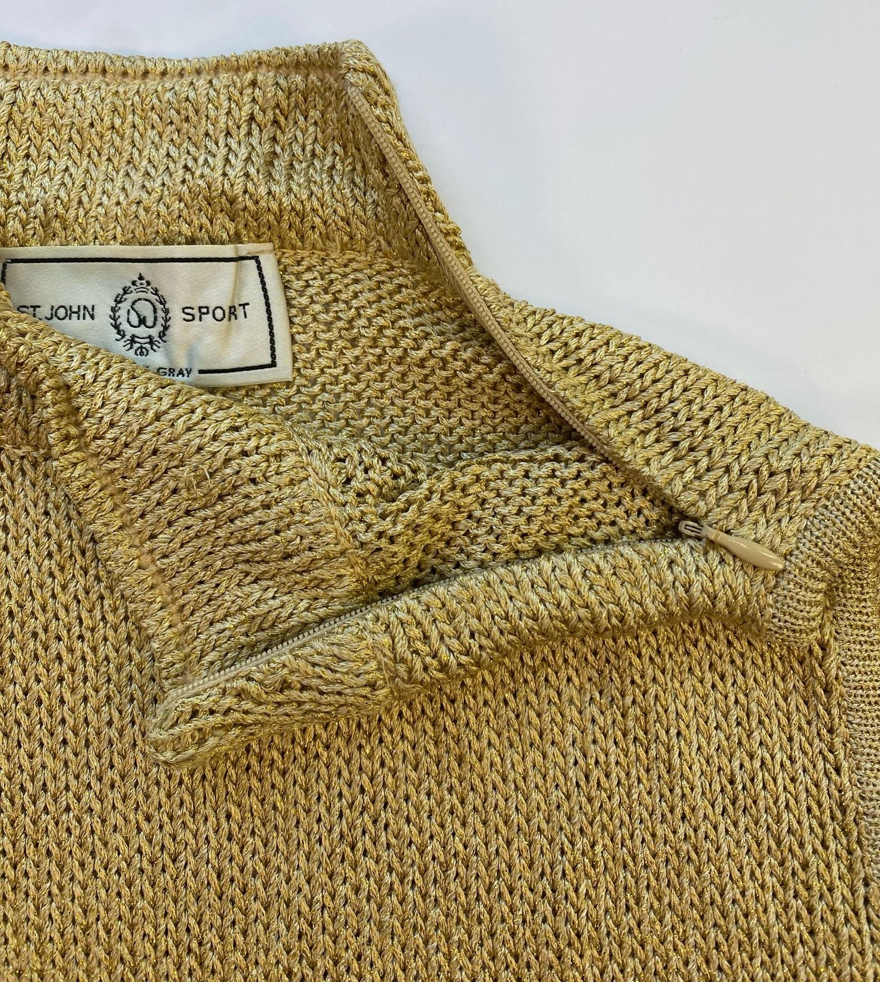 Vintage Y2K St. John Sport by Marie Gray Gold Metal  Knit Sleeveless Mock Size S 8