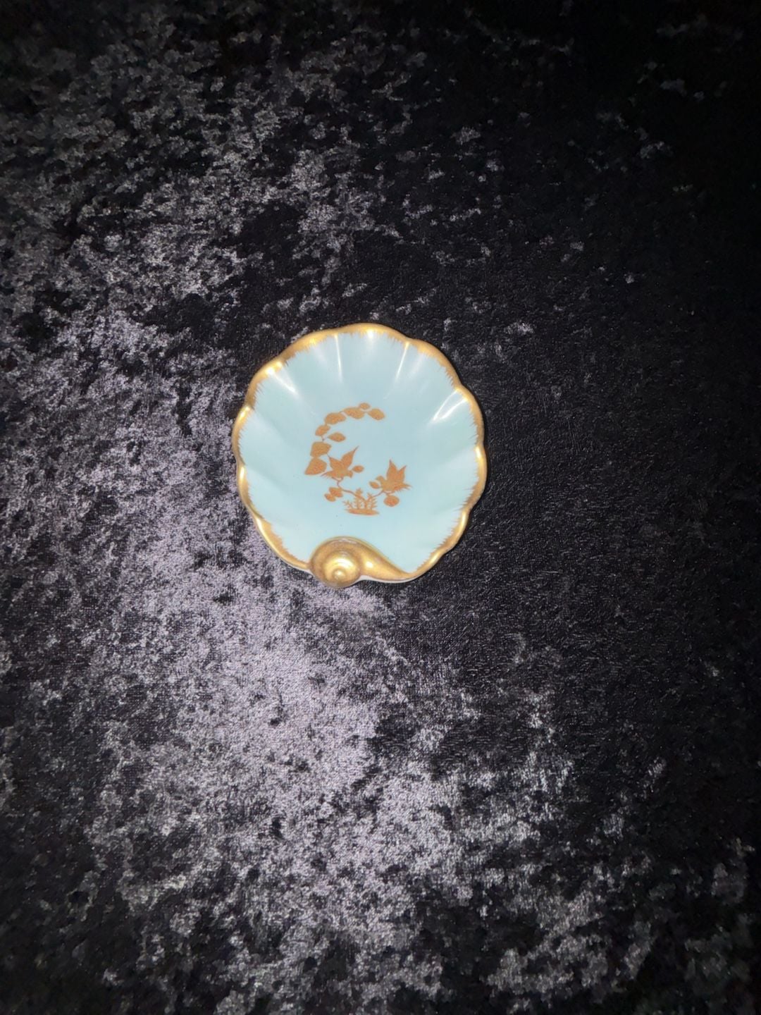Vintage Turquoise Porcelain Shell Trinket Dish with Gold Rim 1