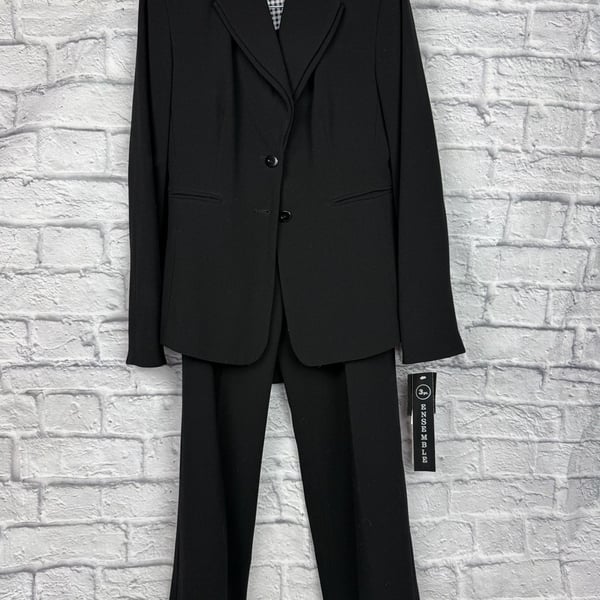Signature by Larry Levine Women's 3-Piece Black Petite Suit