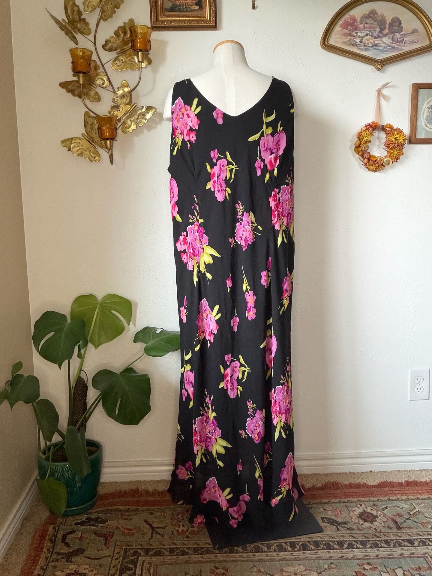 Vintage Y2K Black and Pink Floral Sleeveless Maxi Dress Plus Size 7
