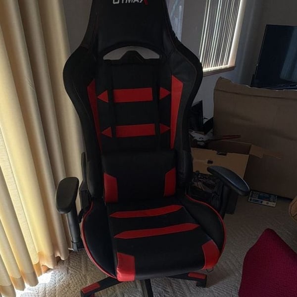Gymax Racing Style Gaming Chair Adjustable Swivel Office Computer Desk Chair in Black and Red