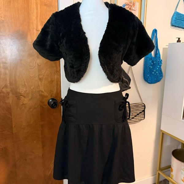 Vintage Old Navy Y2K Black Low Waist Drop Waist Bow Mini Skirt