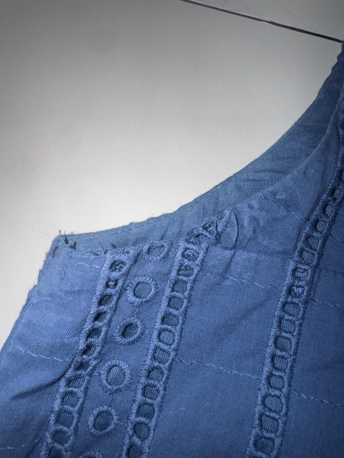 Banana Republic Women's Blue Eyelet Tank Top Size XS 6