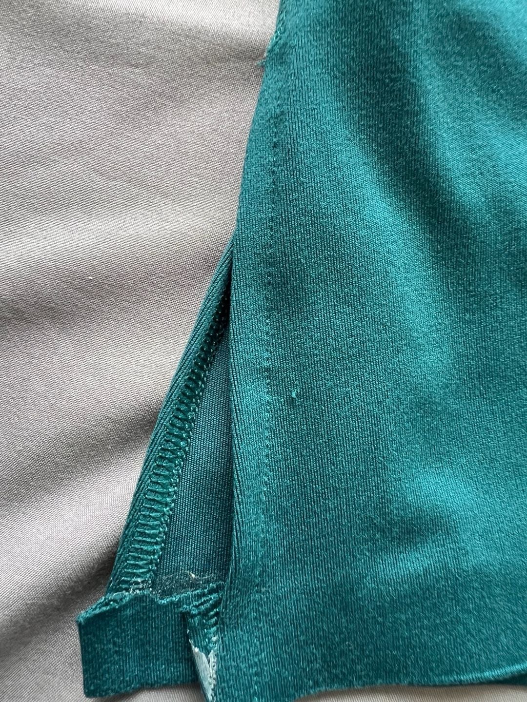 Gilly Hicks Active Recharge Two-Piece Set Teal Crop Tank Top and Flare Leggings 10
