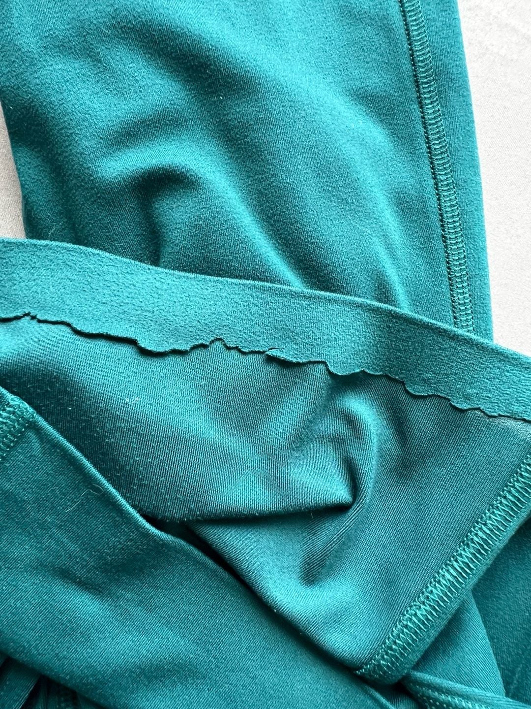Gilly Hicks Active Recharge Two-Piece Set Teal Crop Tank Top and Flare Leggings 12
