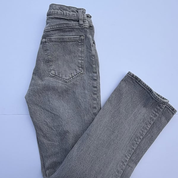 Abercrombie & Fitch The '90s Straight Ultra High Rise Jeans Gray Size 24 / 00R