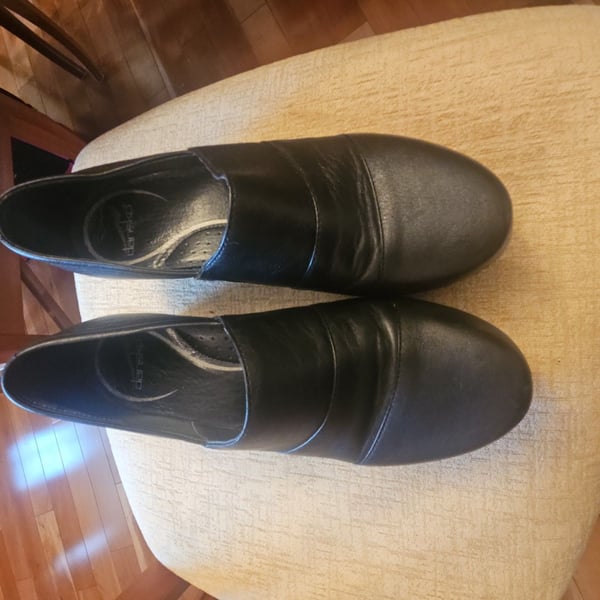 Dansko Women's Tenley Clog Block Heel Slip On Black Leather size 40