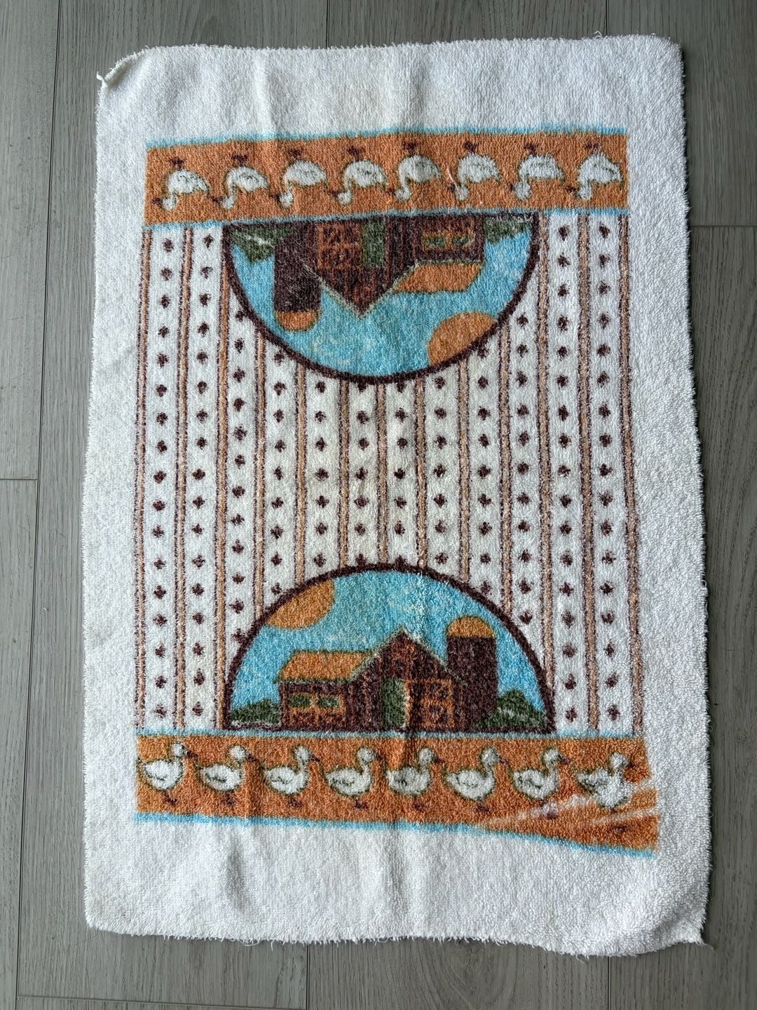 Vintage Country Kitchen Hand Towel Farmhouse Barn Goose 1